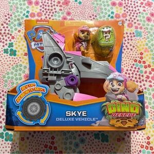 Paw Patrol Dino Rescue Skye Deluxe Vehicle w/ Mystery Dinosaur Figure